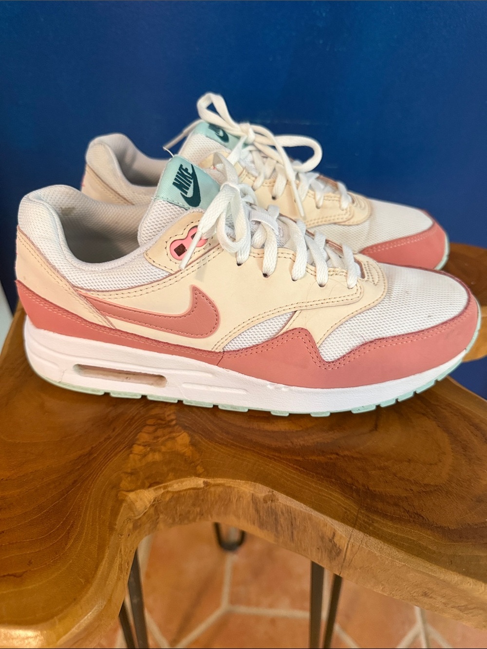 Nike Air Max 1 Red Stardust Guava Ice Size 7Y - Picture 4 of 6